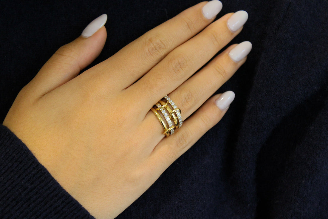 Elisabeth | Bague en acier inoxydable et zircons