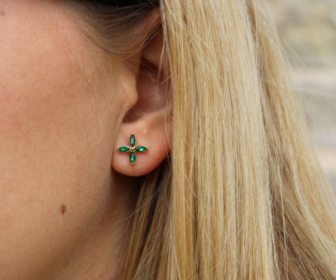 Mila | Boucles d'oreilles en acier inoxydable et zircons