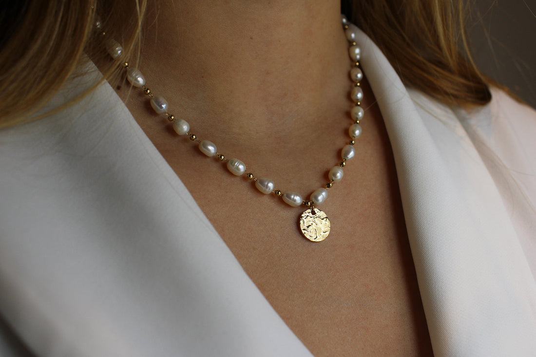 Océane | Collier en perles d'eau douce et acier inoxydable doré